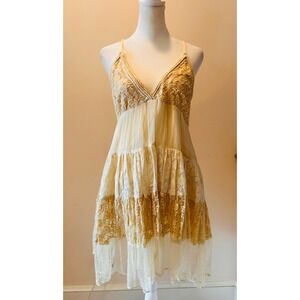 NWT Raga Anthro Lace Tiered Mini Dress Ivory Boho Festival Spaghetti Strap Small